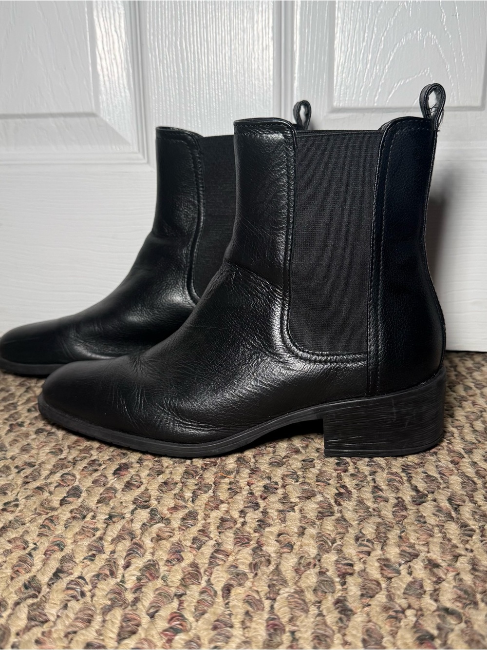 Kenneth Cole Black Leather Chelsea Ankle Boots